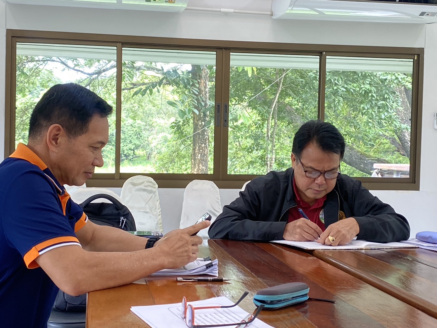 title - ผู้ตรวจราชการ ส.ป.ก. (เขต 15,16 และ 17) ประชุมตรวจติดตามความก้าวหน้าการดำเนินงานตามแผนงานตรวจราชการและลงพื้นที่โครงการที่เกี่ยวข้องในเขตปฏิรูปที่ดิน ประจําปีงบประมาณ 2568 รอบที่ 2 ณ ส.ป.ก.จังหวัดเชียงราย